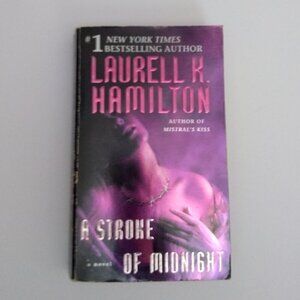 A Stroke of Midnight (Merry Gentry #4) Laurell K. Hamilton PAPERBACK